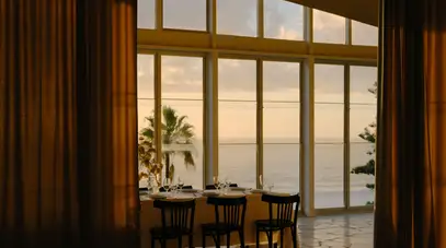 Moby's Whale Beach