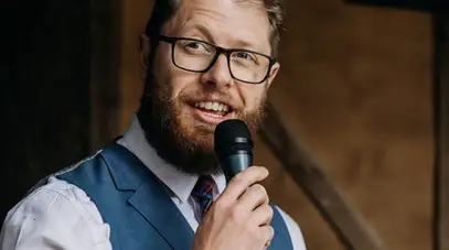 A Stand-up Celebrant