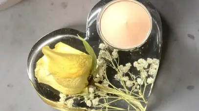 Golden Moment Gift and Flower Preservation