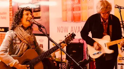 Mem Davis Duo