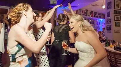 Colliers Entertainment DJ + MC + Photobooths
