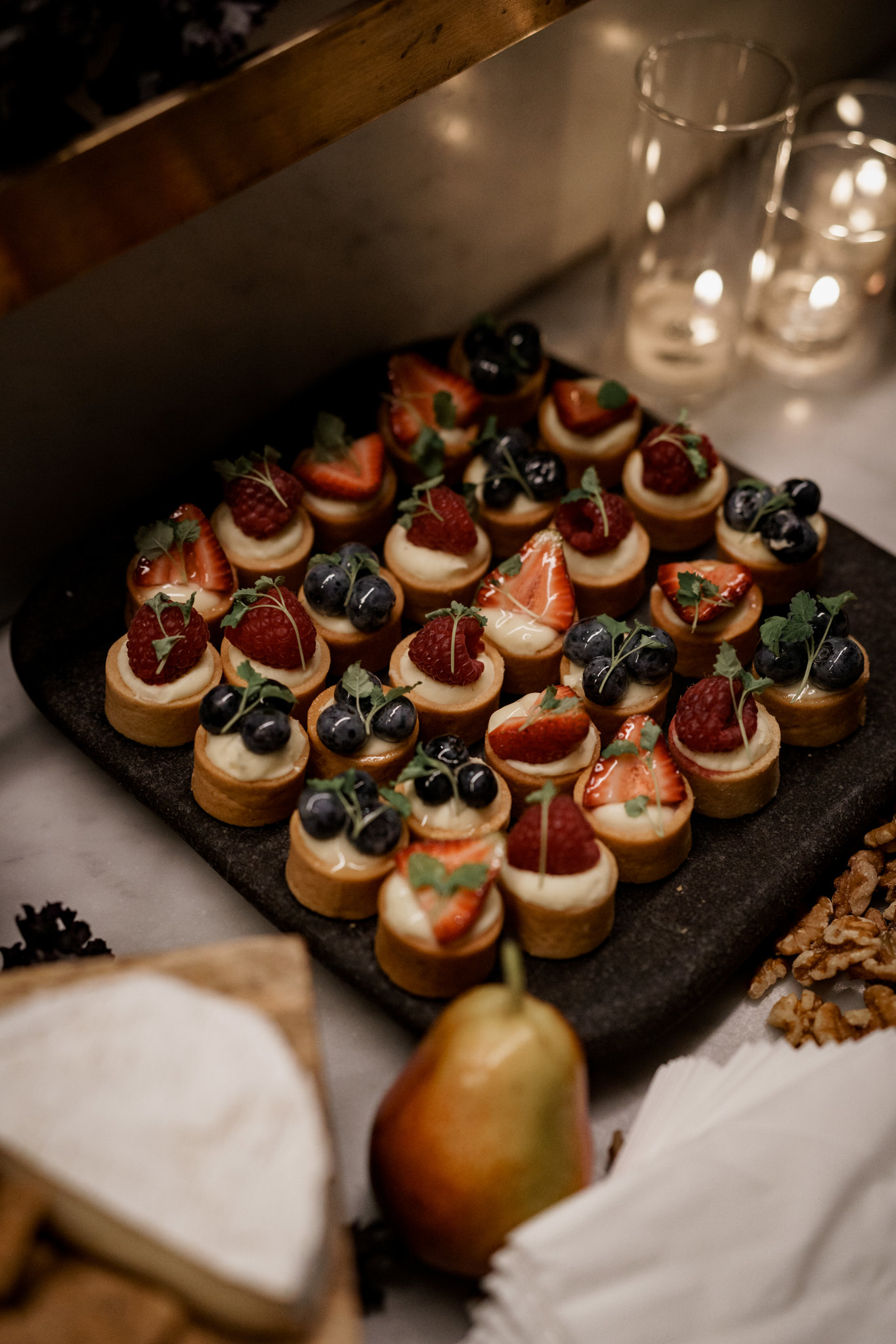 The Kettle Black-2274935