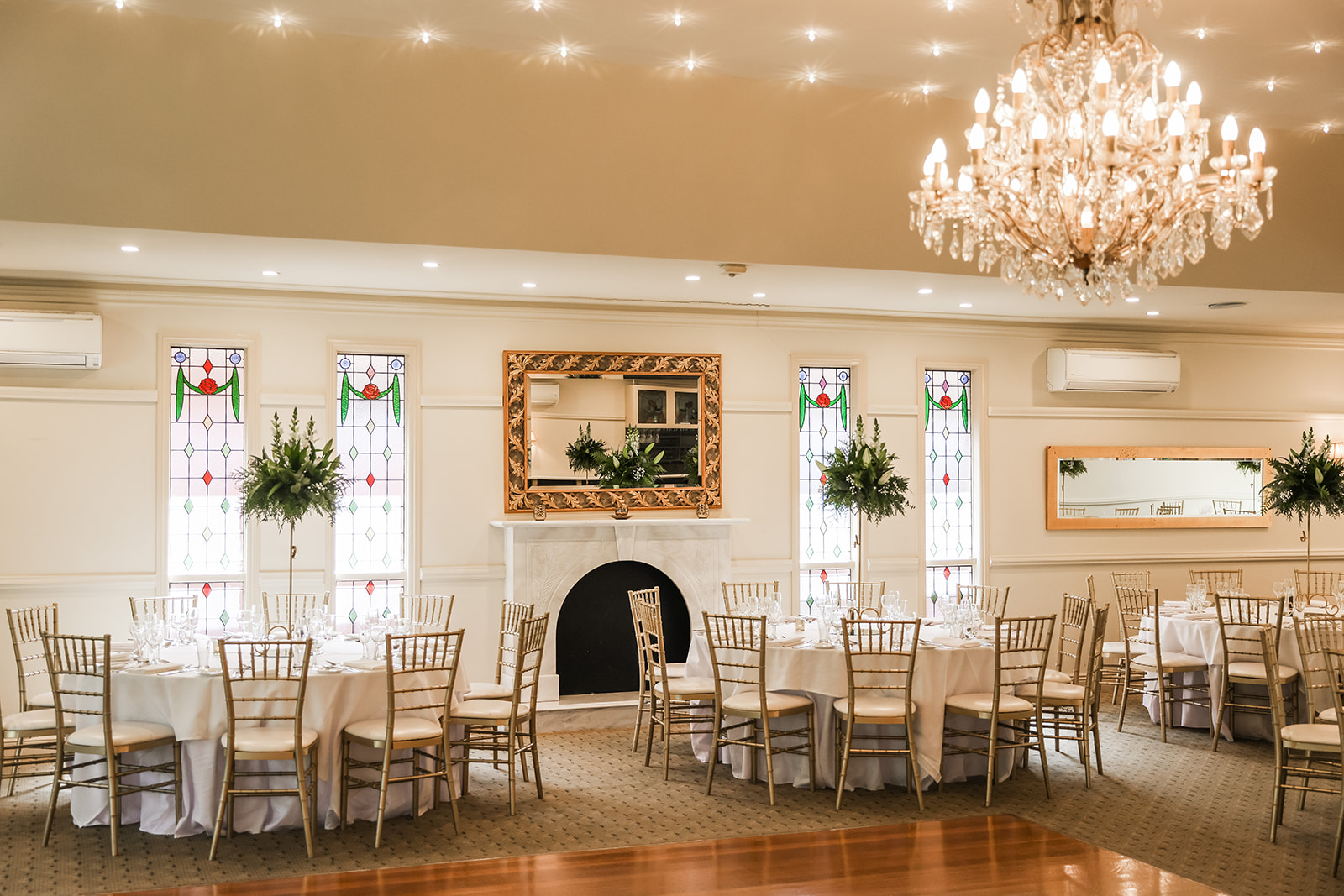 Elizabethan Lodge-2220702