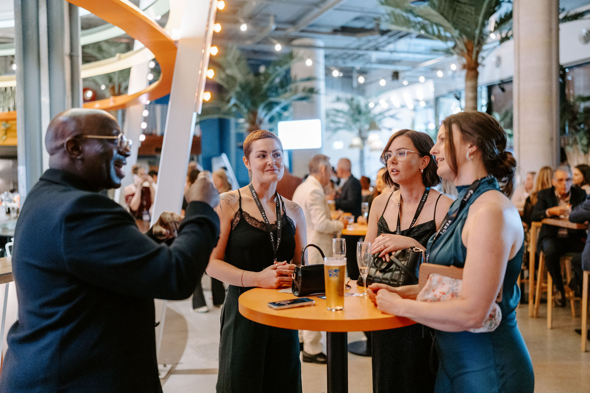 Moon Dog Doglands-2501024