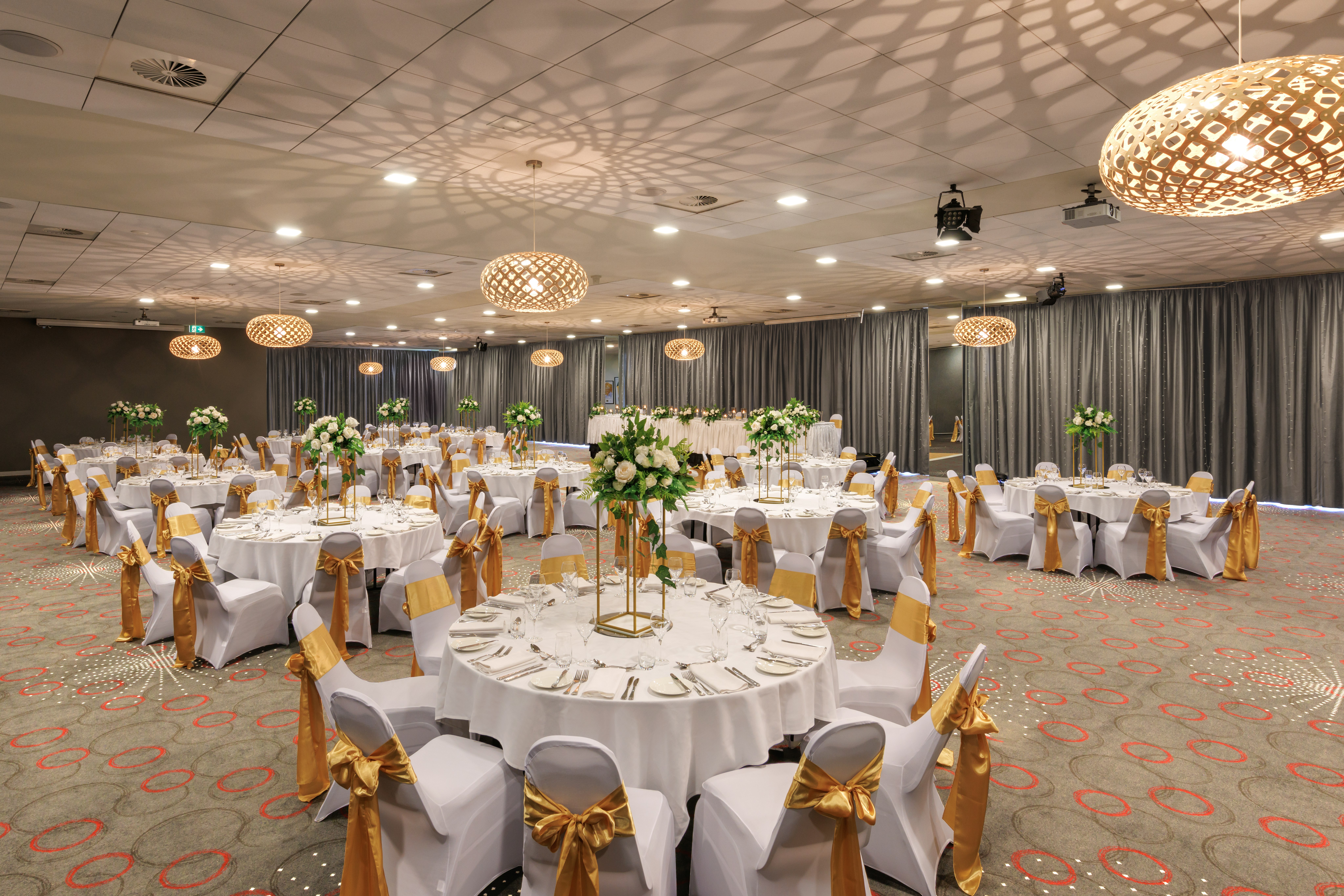 MELTON ENTERTAINMENT PARK-2371880