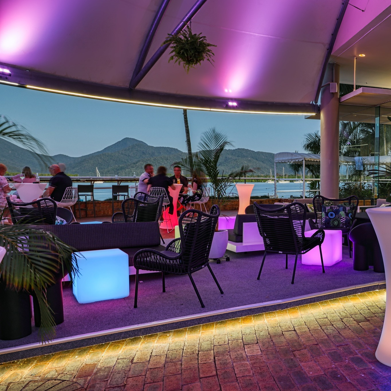 Hilton Cairns-2330080