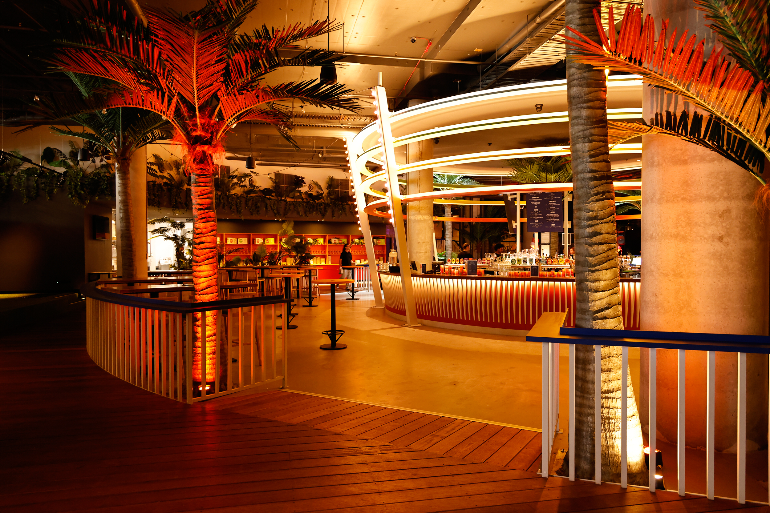 Moon Dog Doglands-2454450