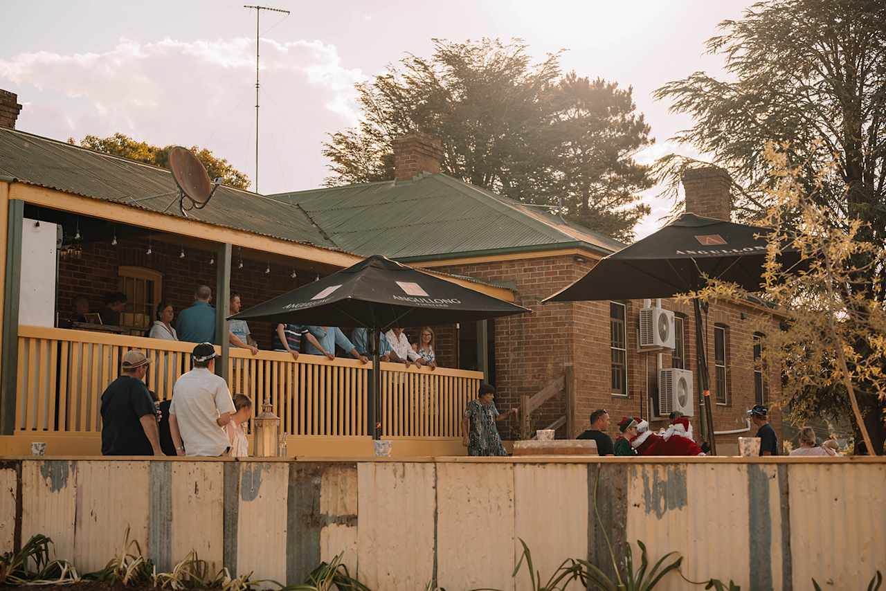 The Neville Hotel-2424311