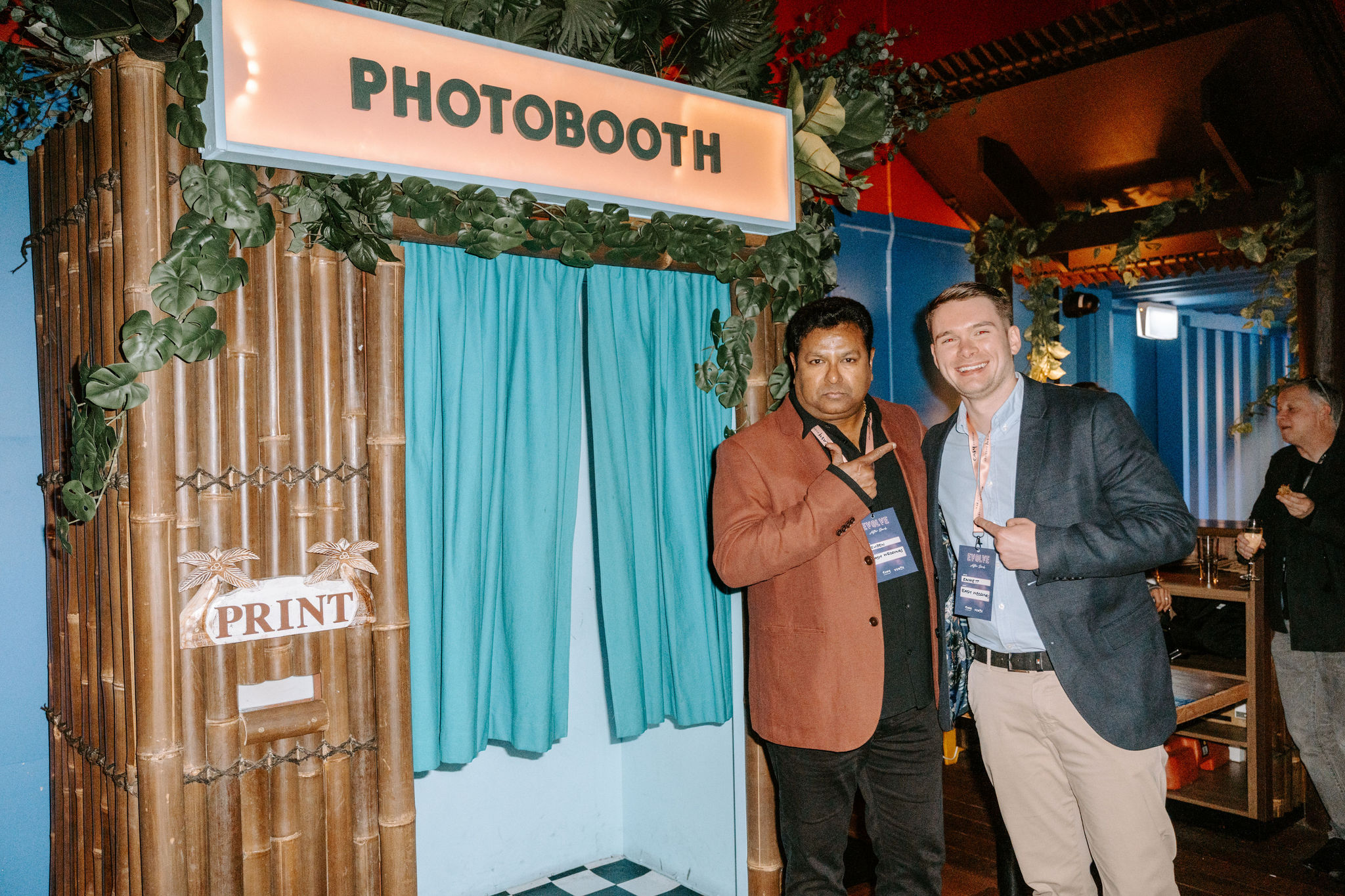 Moon Dog Doglands-2501027