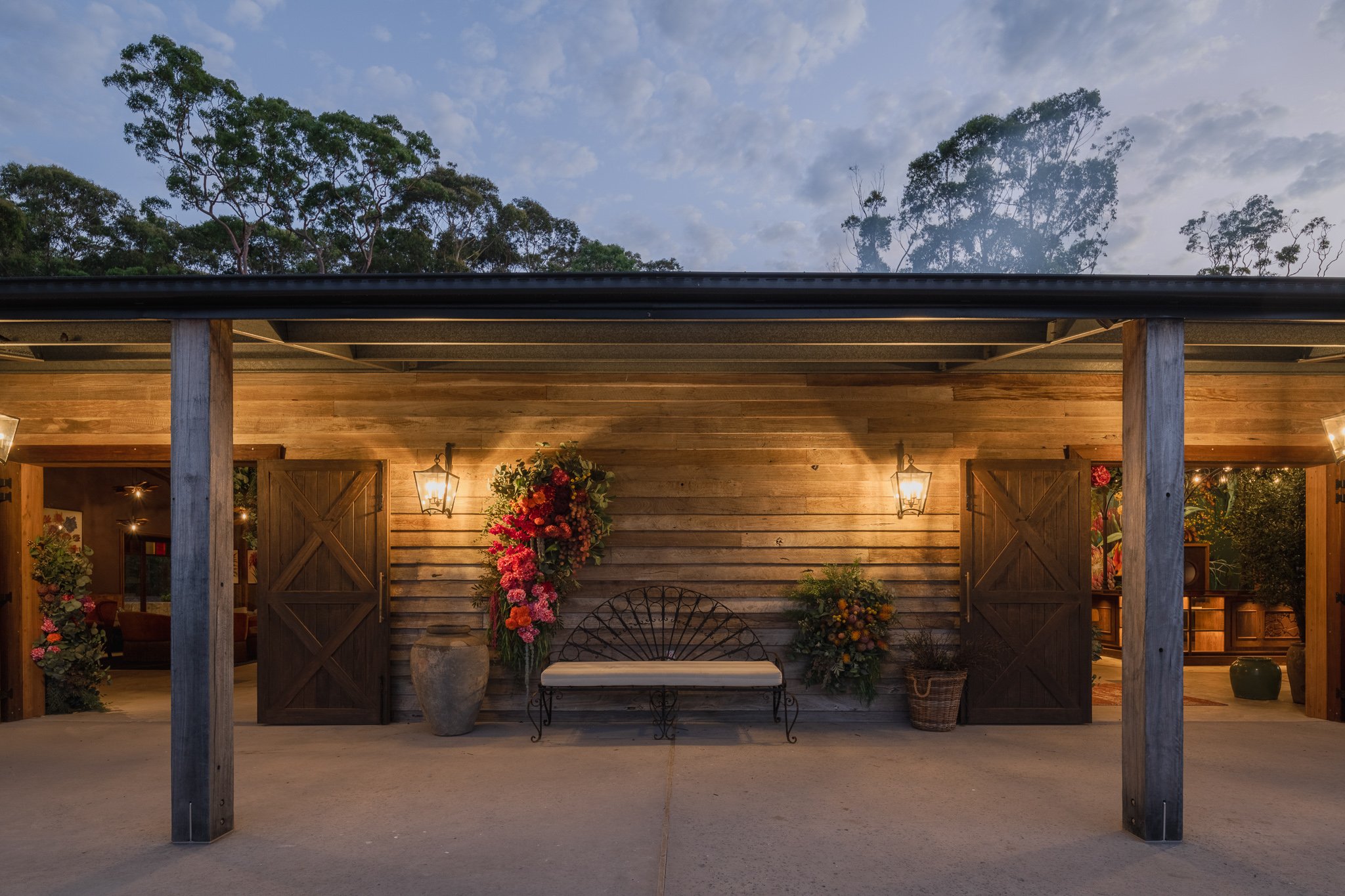 Saddles Mount White-2439945