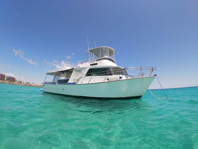 Sundowner Boat Charters