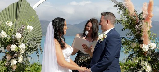 Simone Cresp - Gettin' Hitched