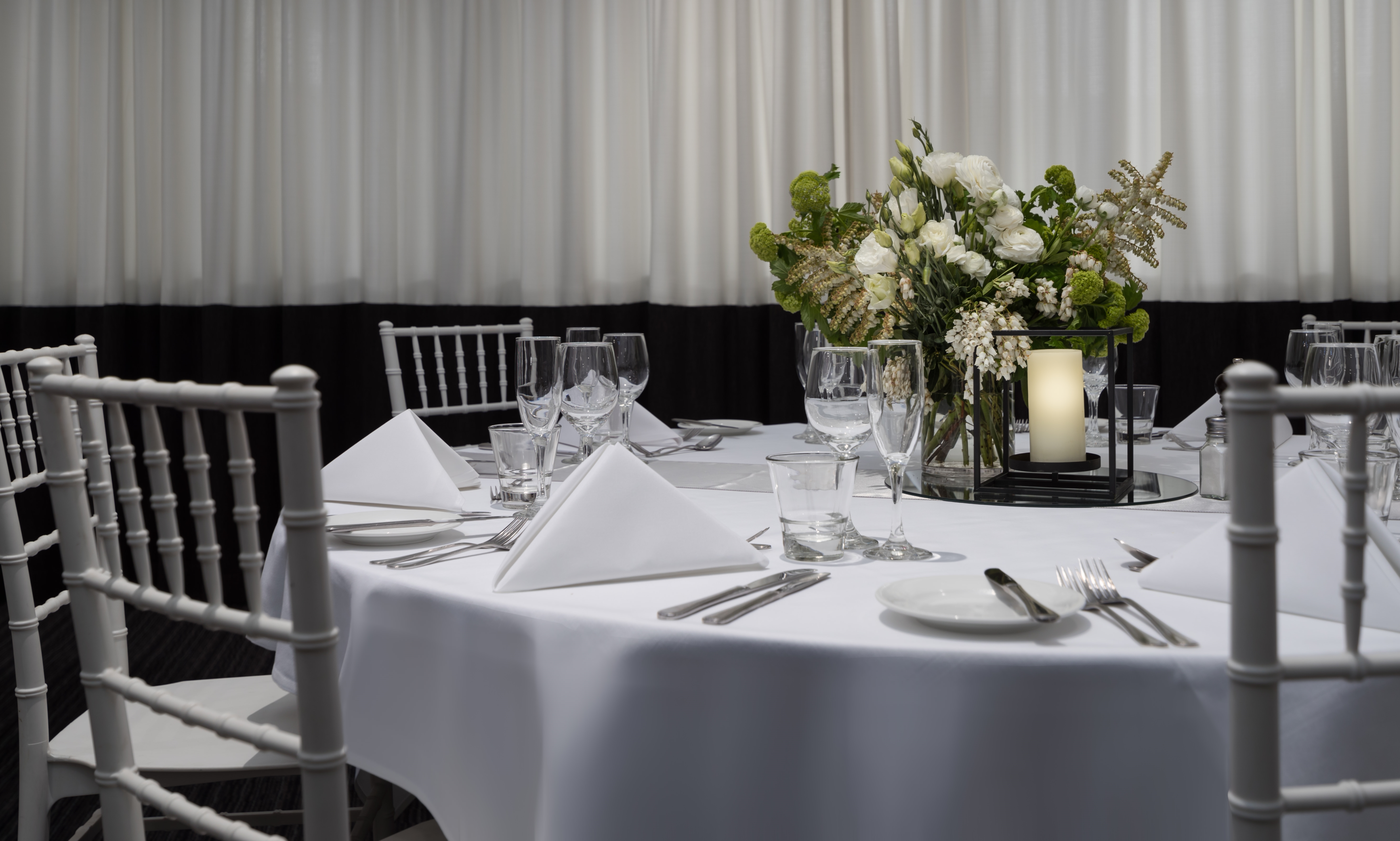 Atura Albury-1866185