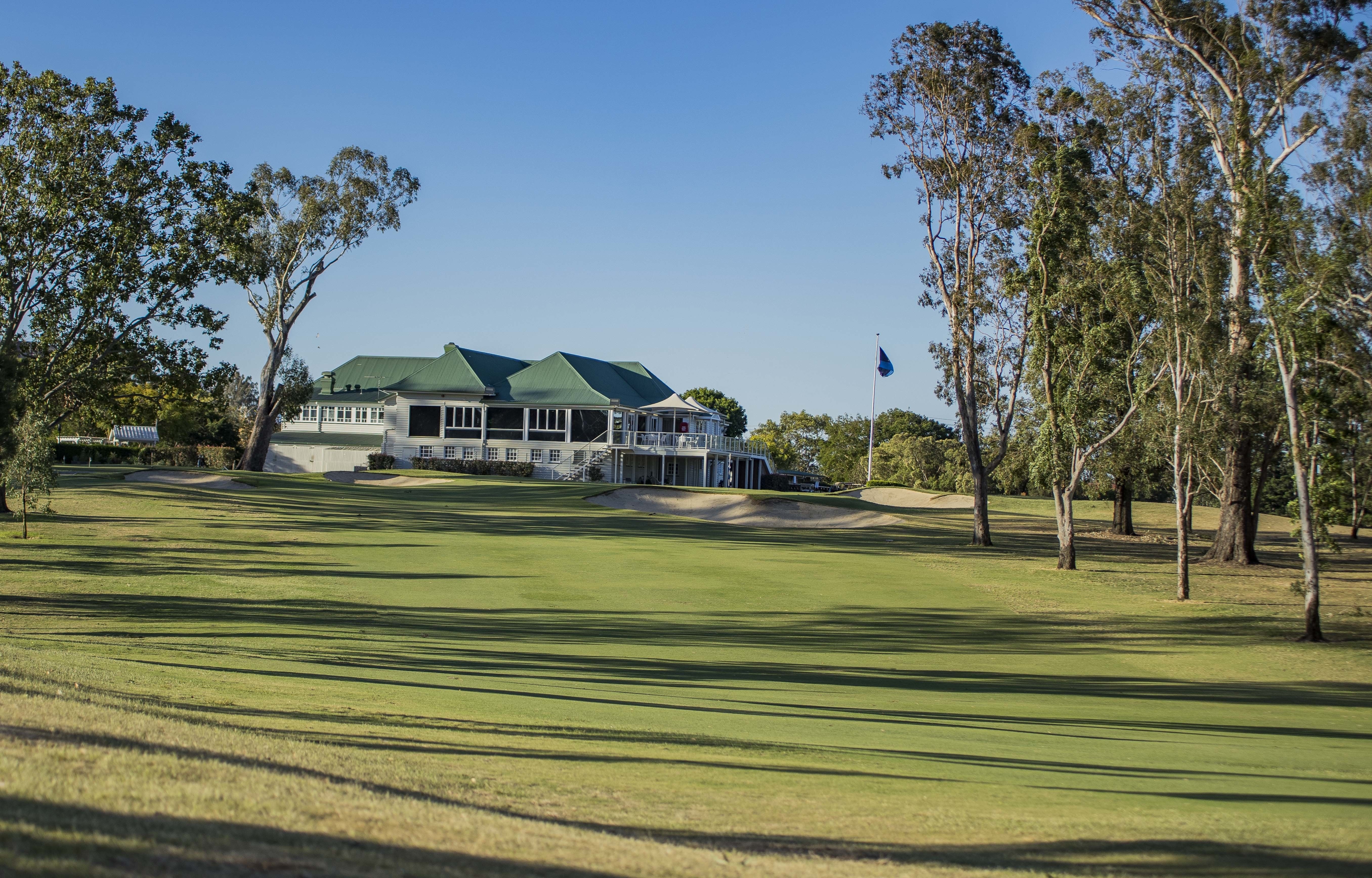 Brisbane Golf Club Wedding Venue in Yeerongpilly