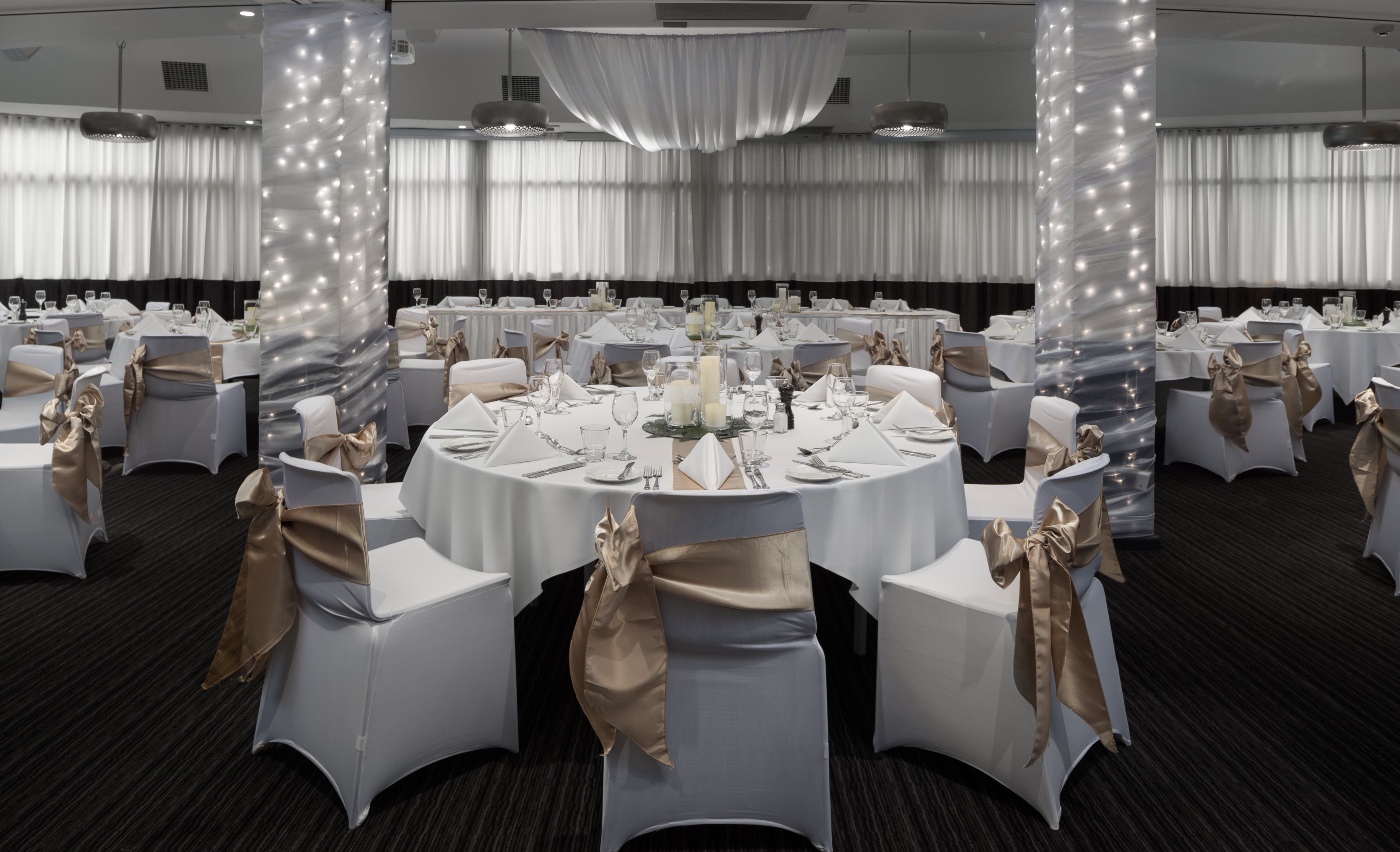 Atura Albury-1866176