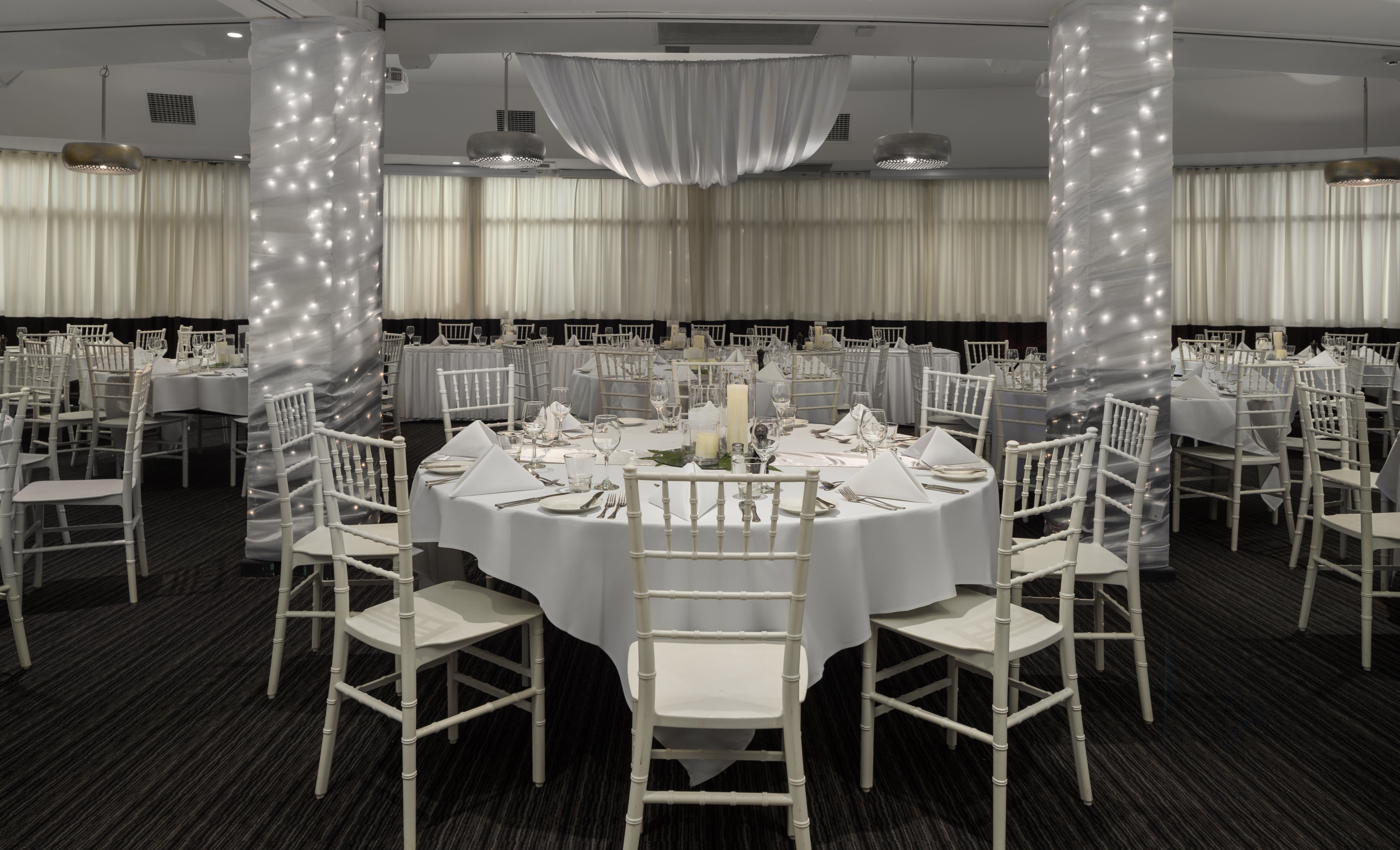 Atura Albury-1866181