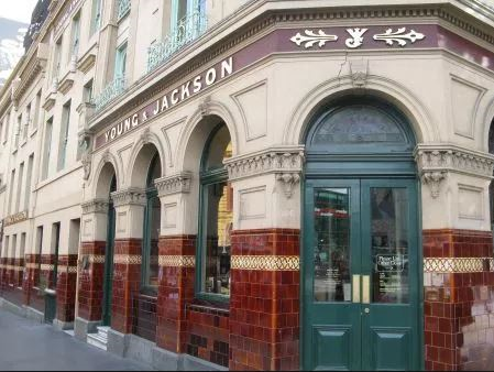 Chloes - Young & Jackson-1165575