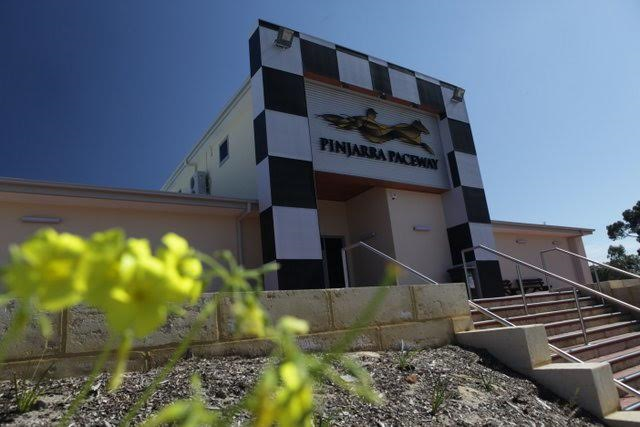 Pinjarra Paceway-823849