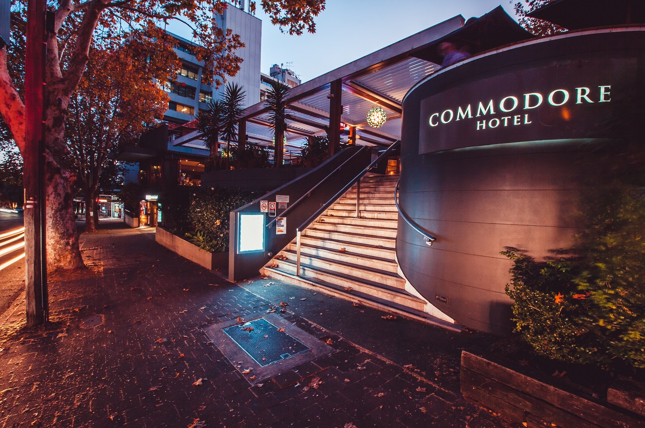 Commodore Hotel-865842