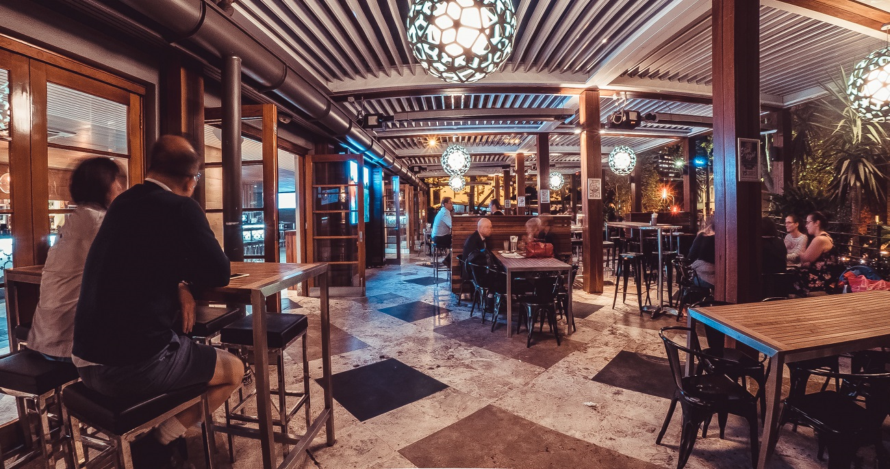 Commodore Hotel-865883