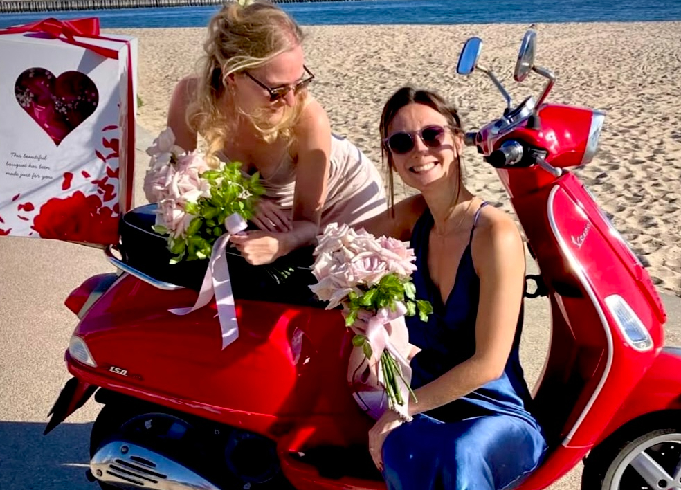 Boxed Bouquets Weddings