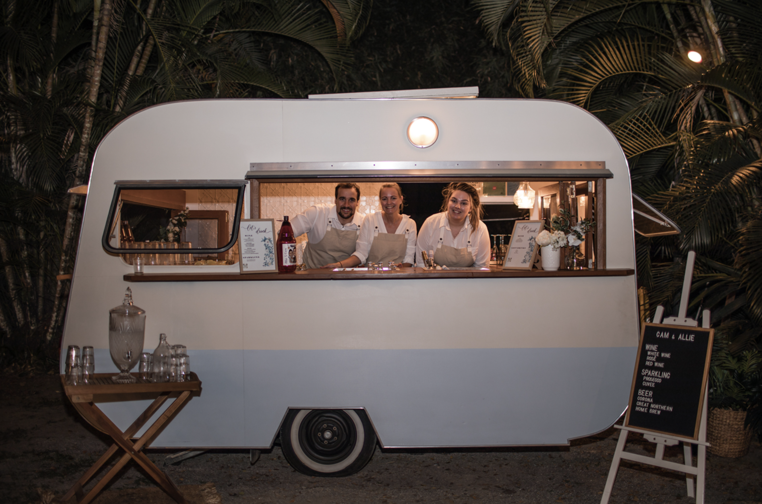 C'est Bon Cairns-2343579