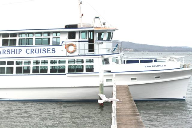 Starship Cruises-487543