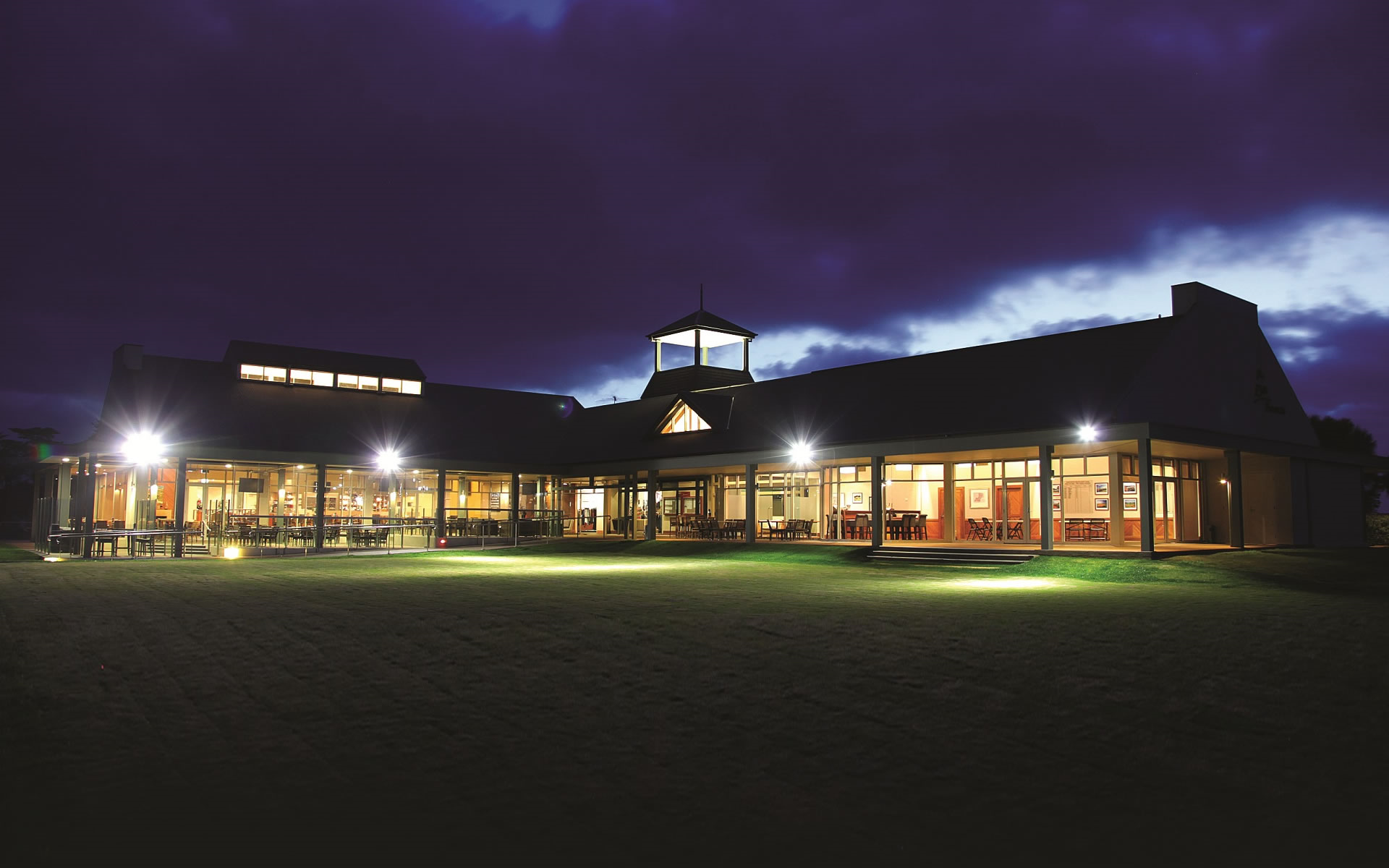 13th Beach Golf Links-187115