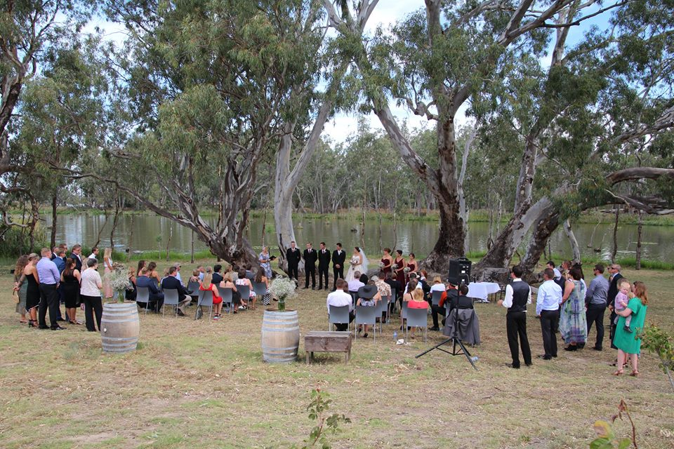 Kirwan's Bridge Estate-781422