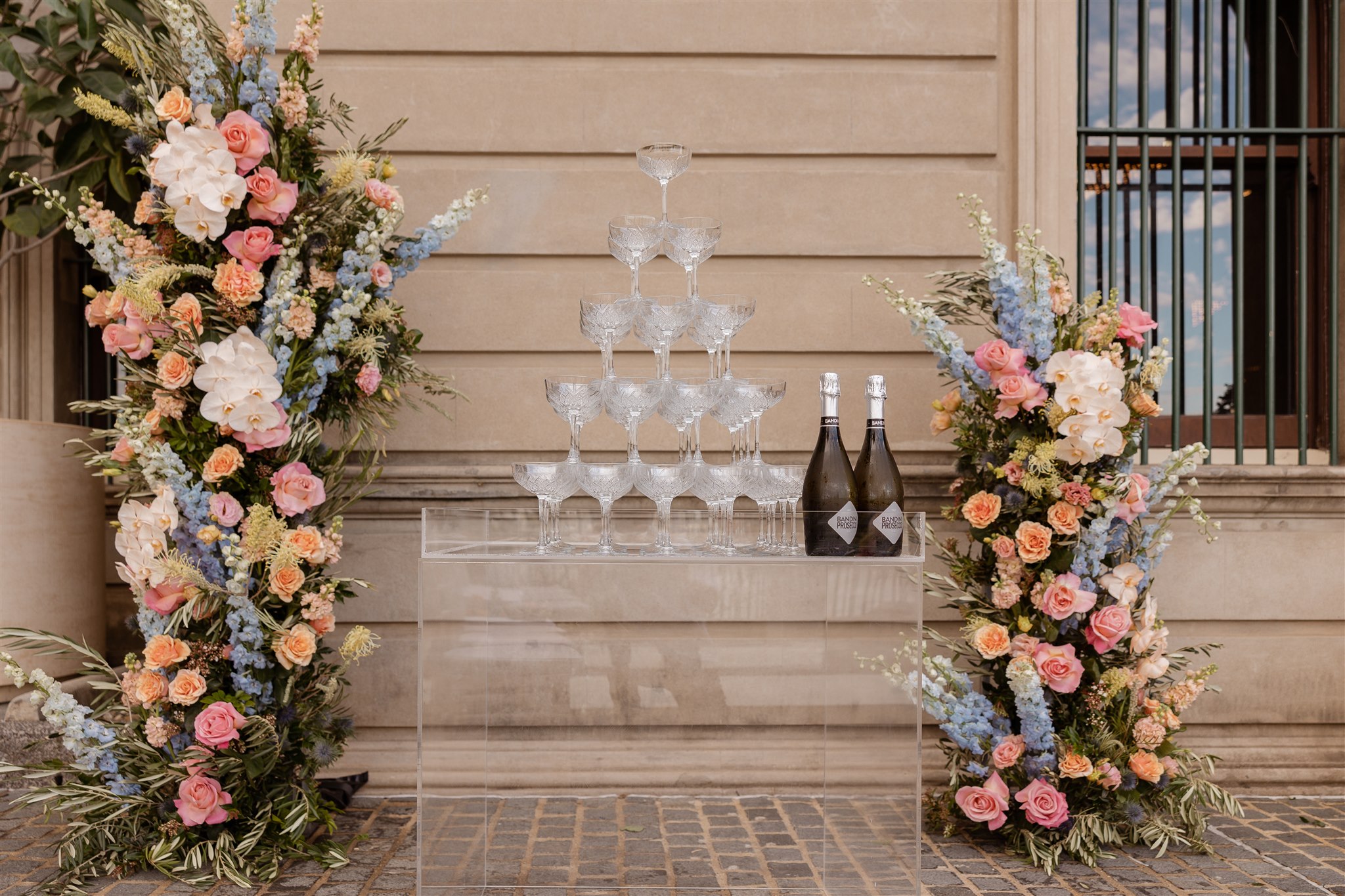 Customs House-2394315