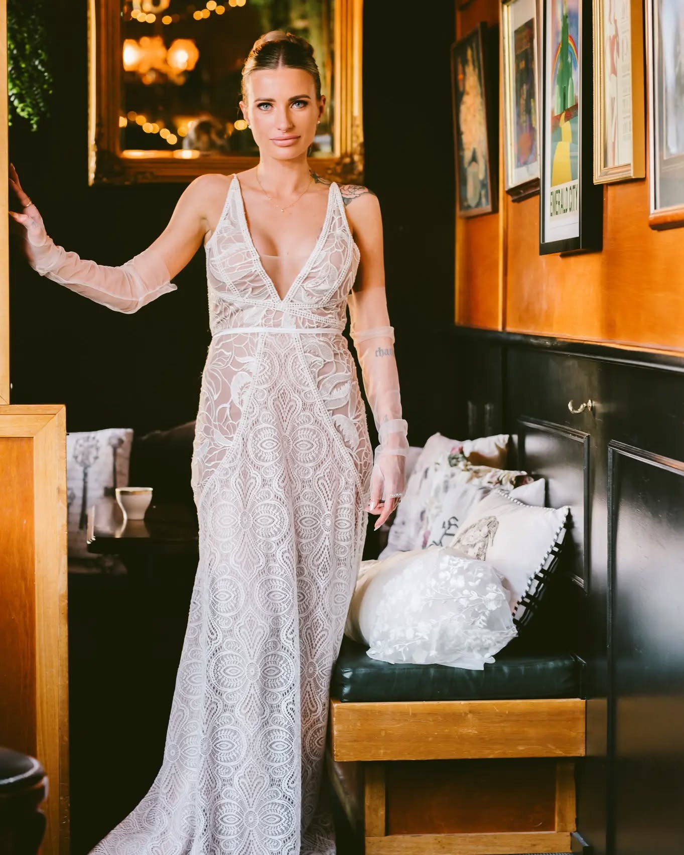 Electric Avenue & Mrs J Rabbits-2456299