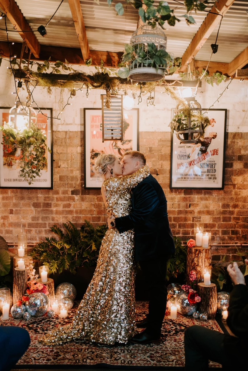 Electric Avenue & Mrs J Rabbits-2467115