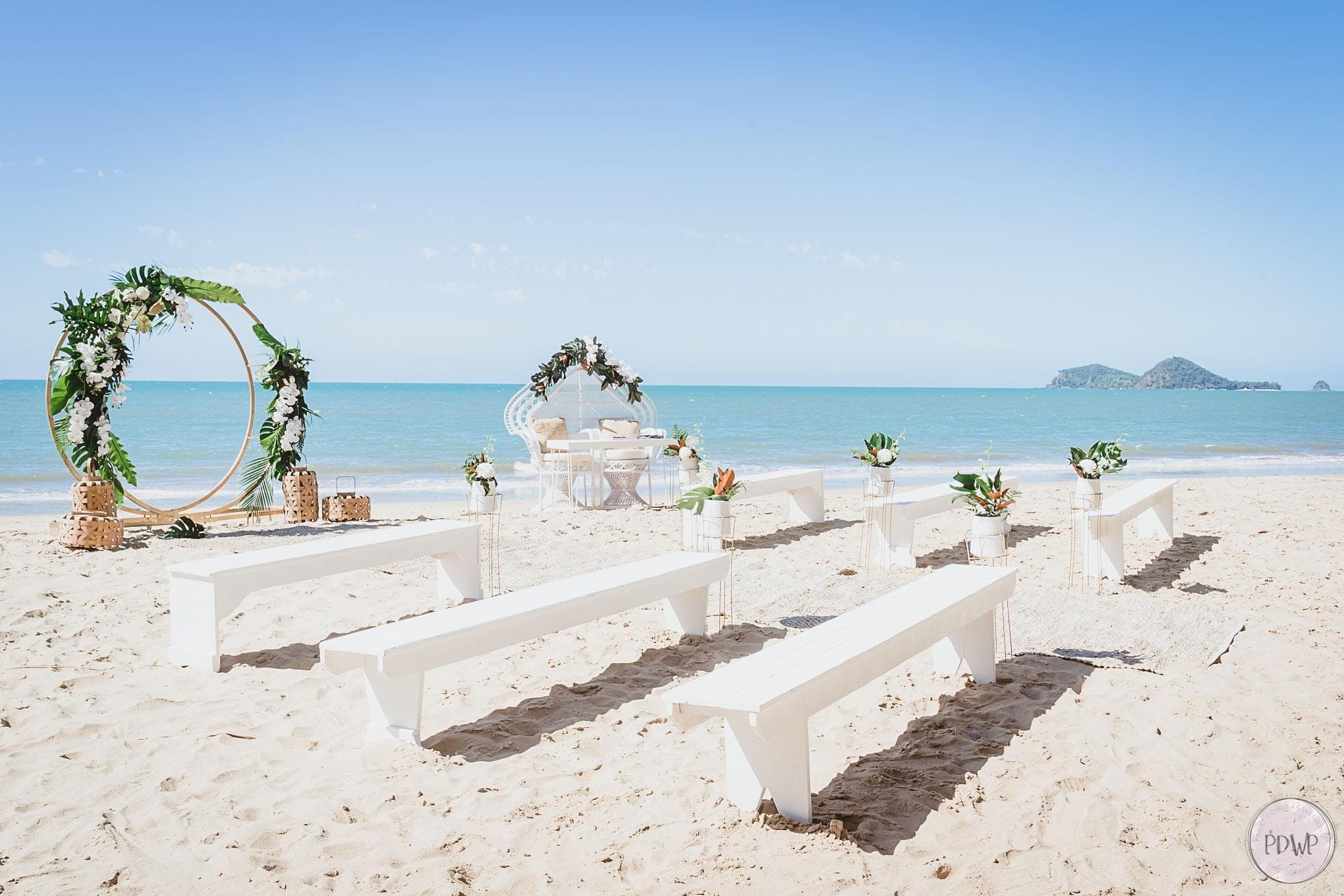 Ellis Beach Bar & Grill-2093330