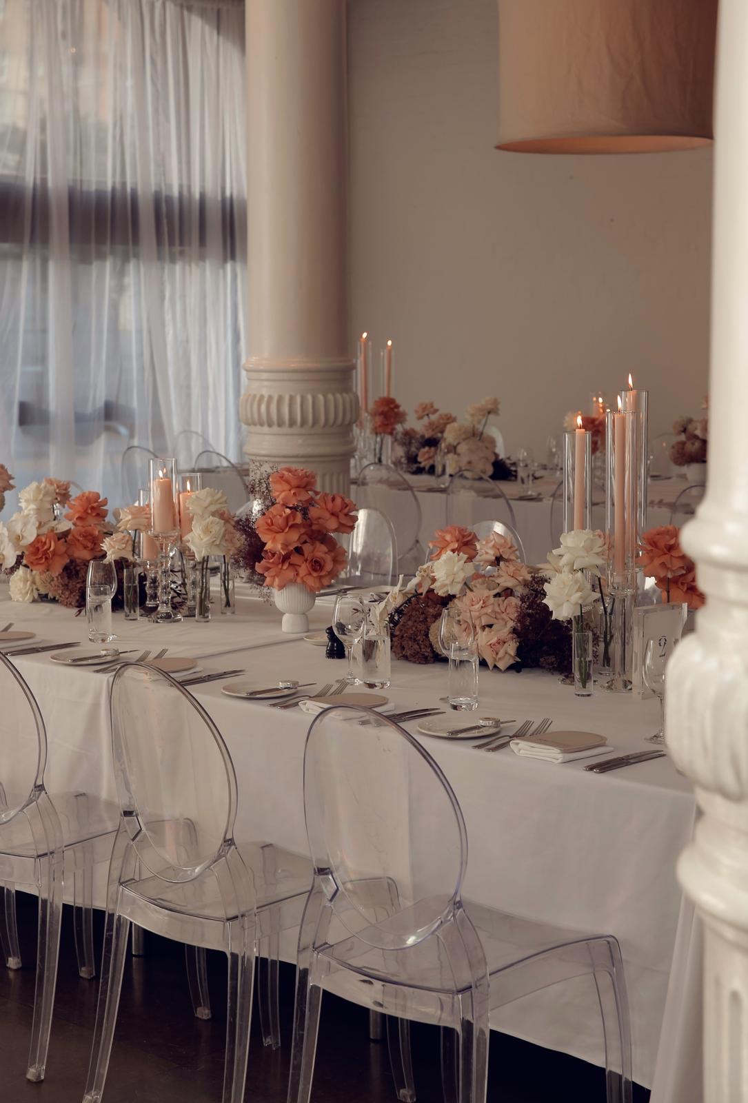 Establishment Bar-2493403