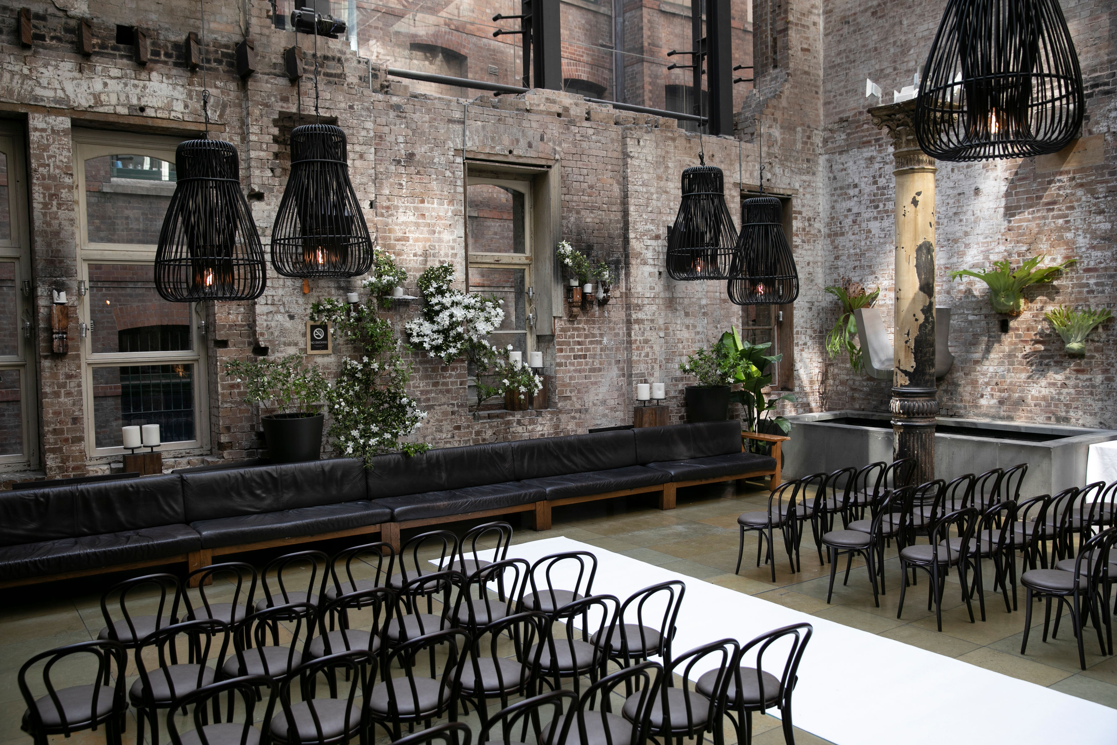 Establishment Bar-2493398