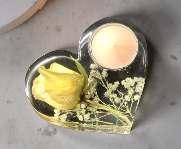 Golden Moment Gift and Flower Preservation