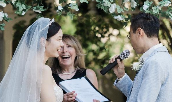 Janet Lomax  ~ Sydney's Inner West Marriage Celebrant