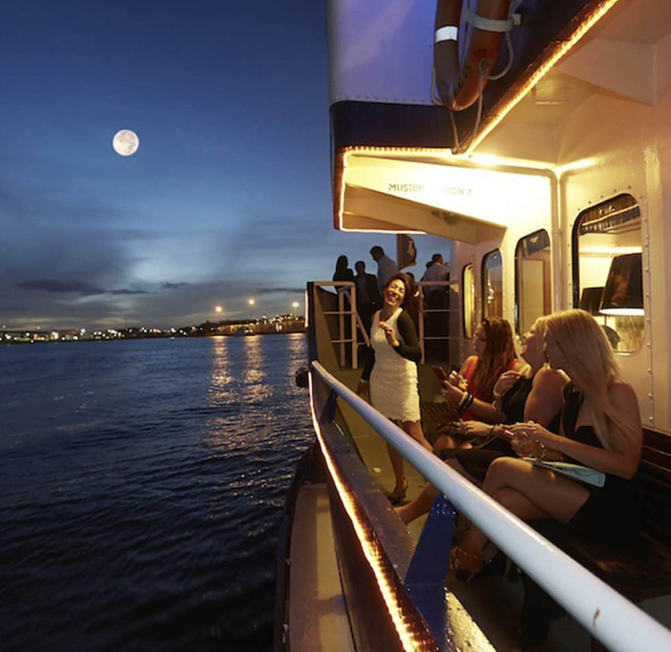 Lady Cutler Melbourne Showboat-2317834