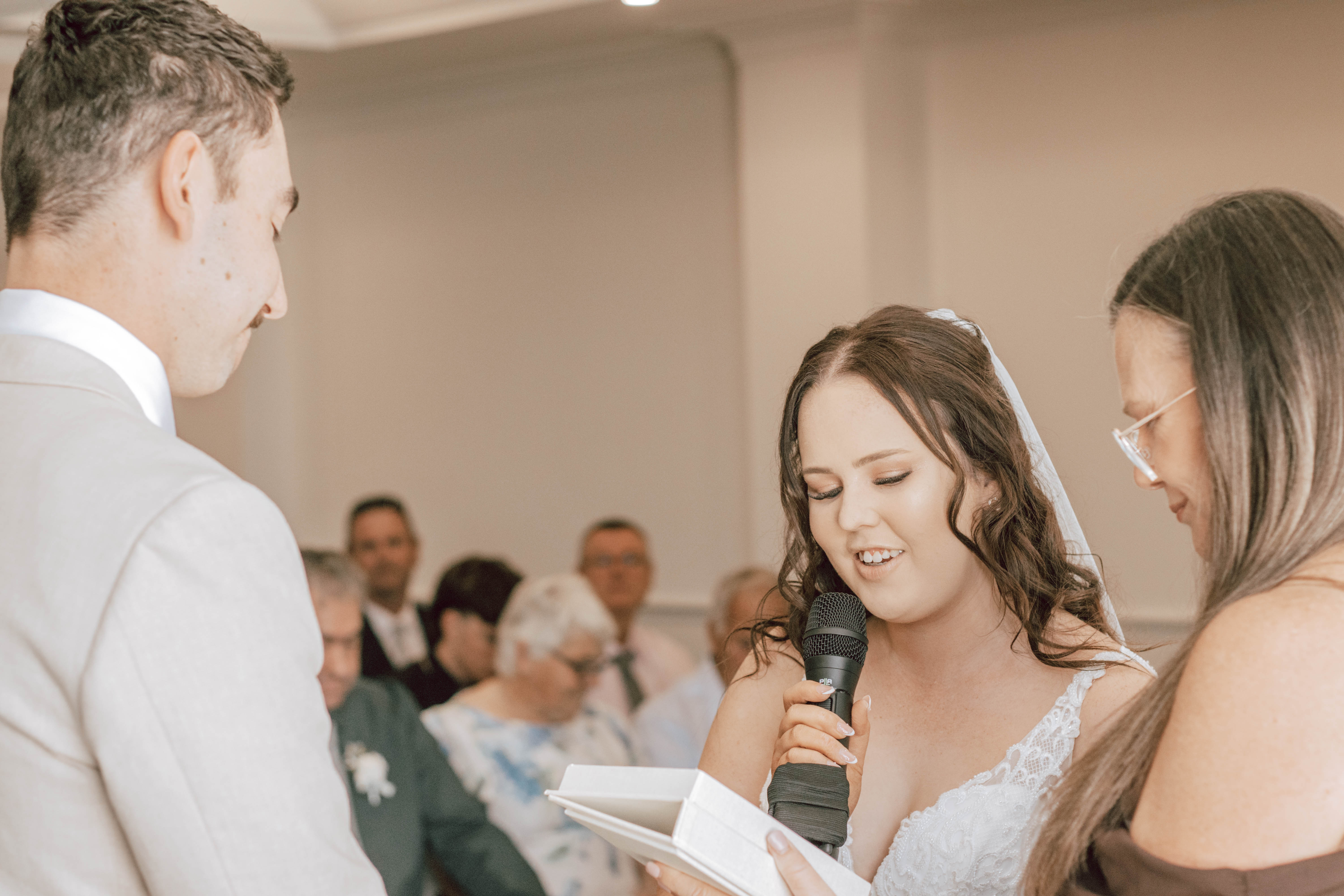 Lisa Ferguson Celebrant