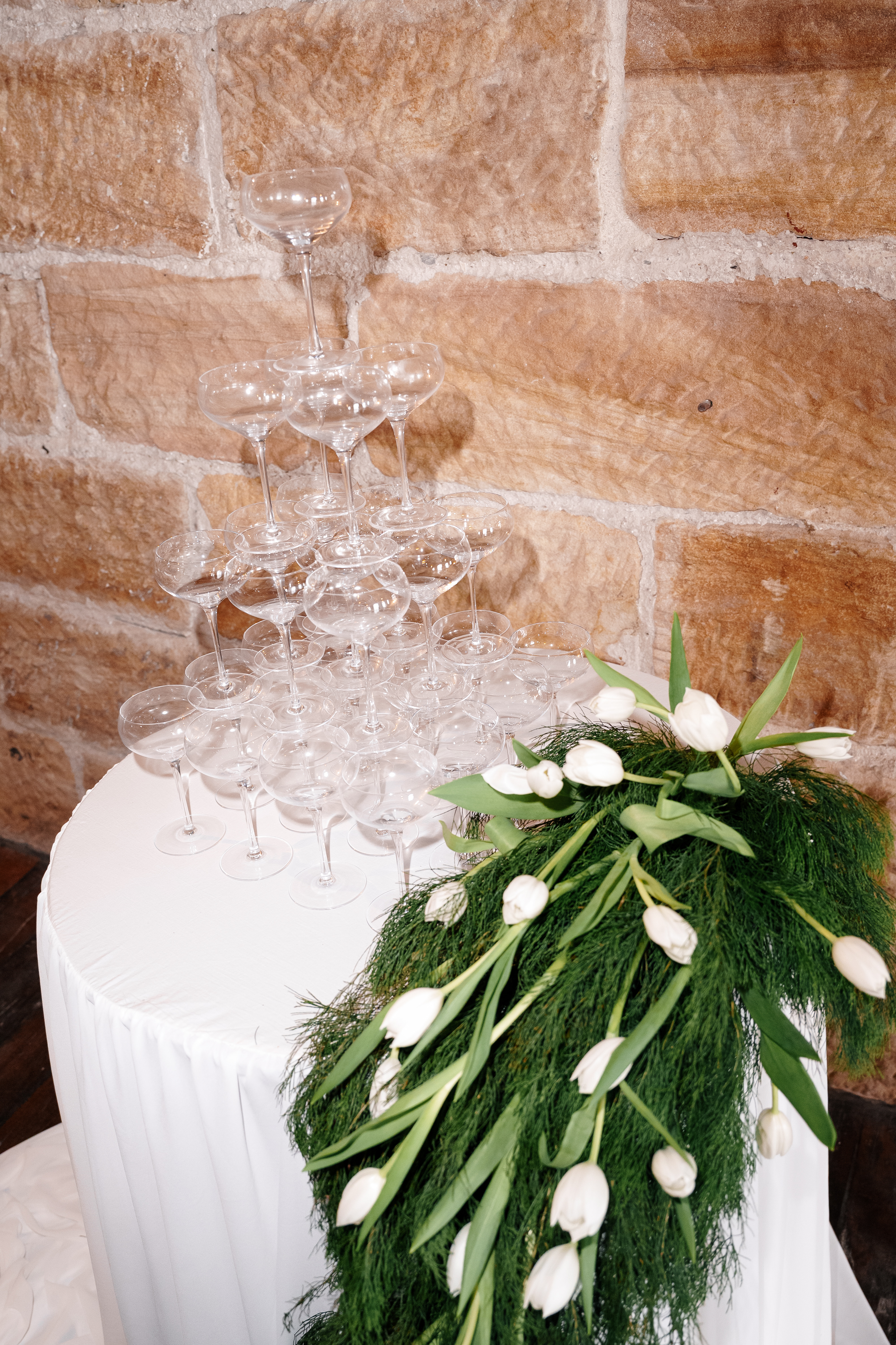 Luna Lu and Como Italian at Campbell's Stores-2487367