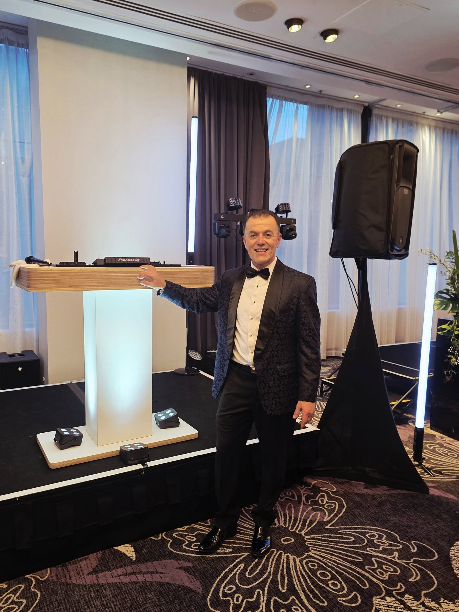 Moving Melodies Entertainment