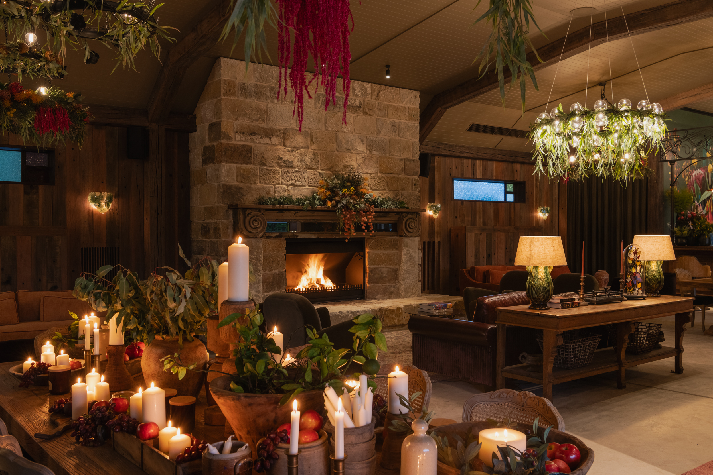 Saddles Mount White-2442880