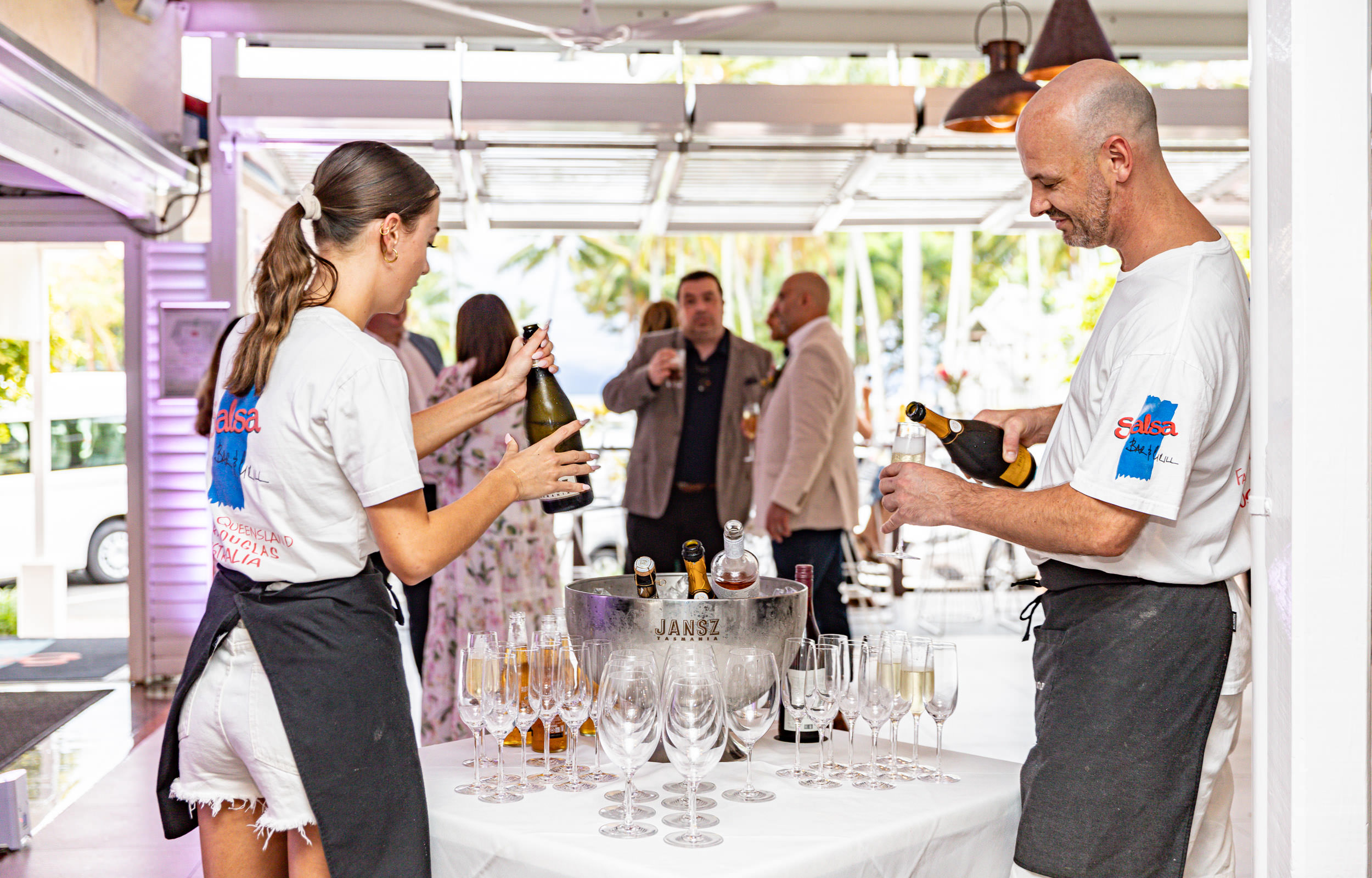 Salsa Port Douglas-2432802