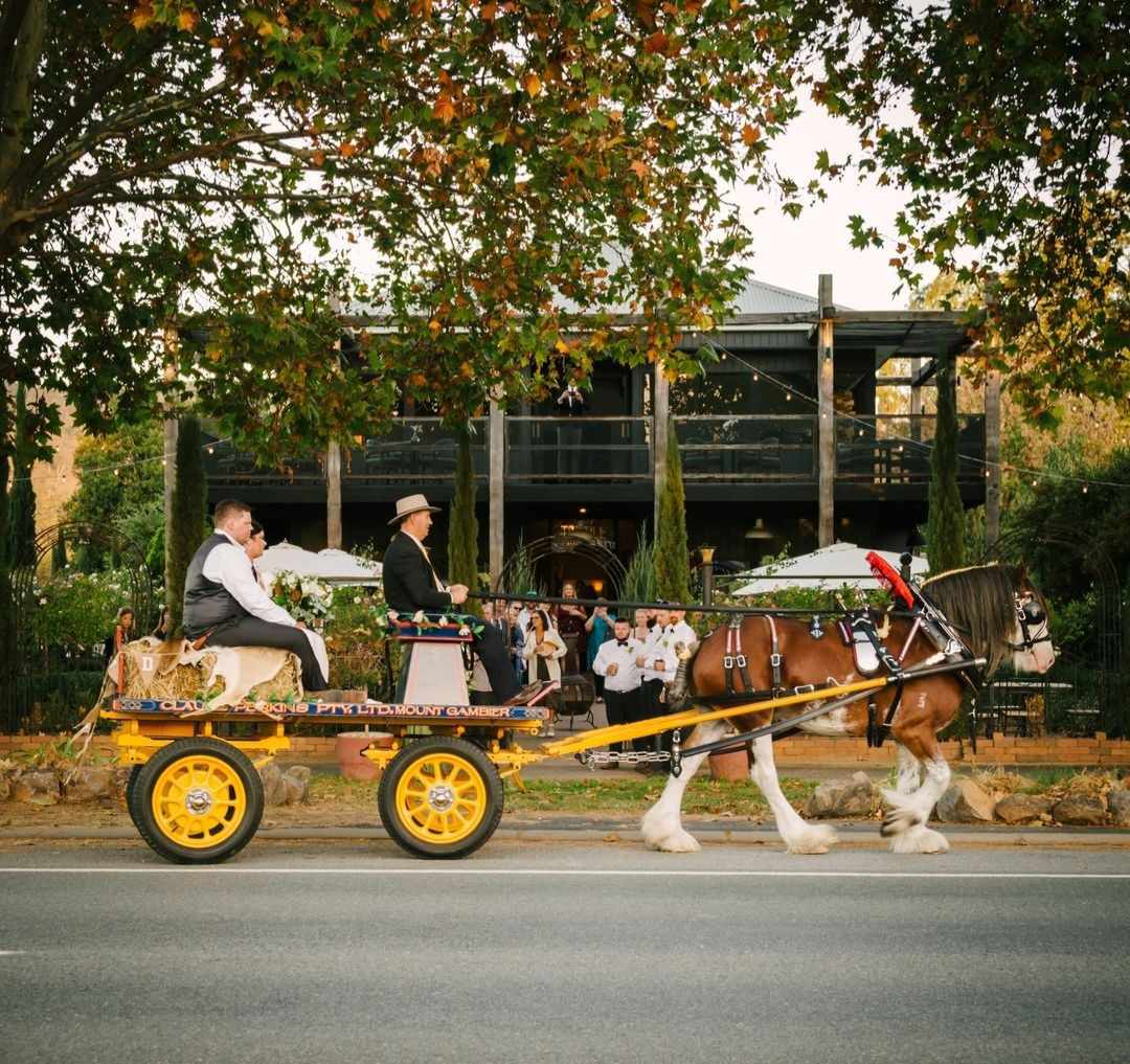 Seven Creeks Hotel-2369267