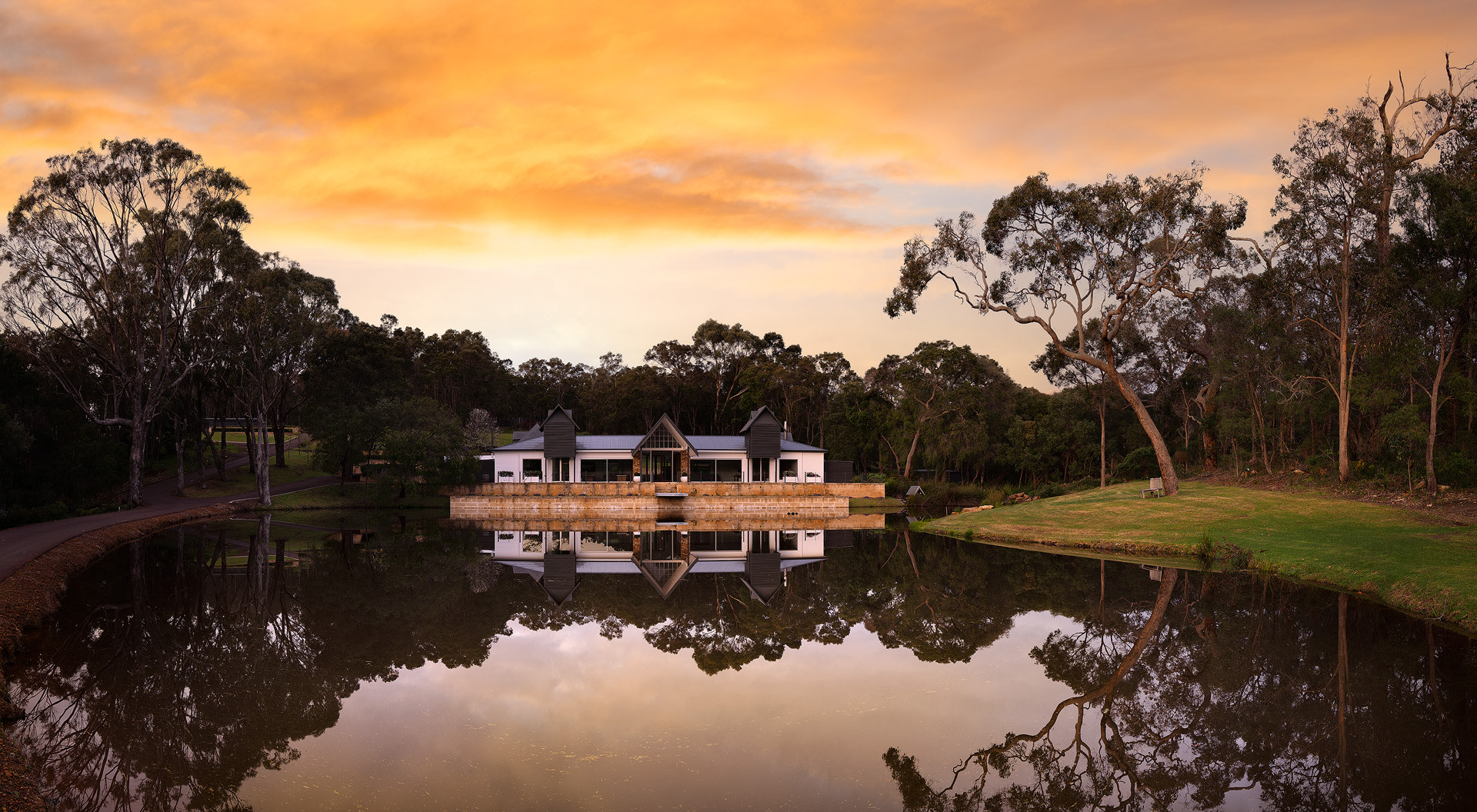 Sundance Lodge-2196738