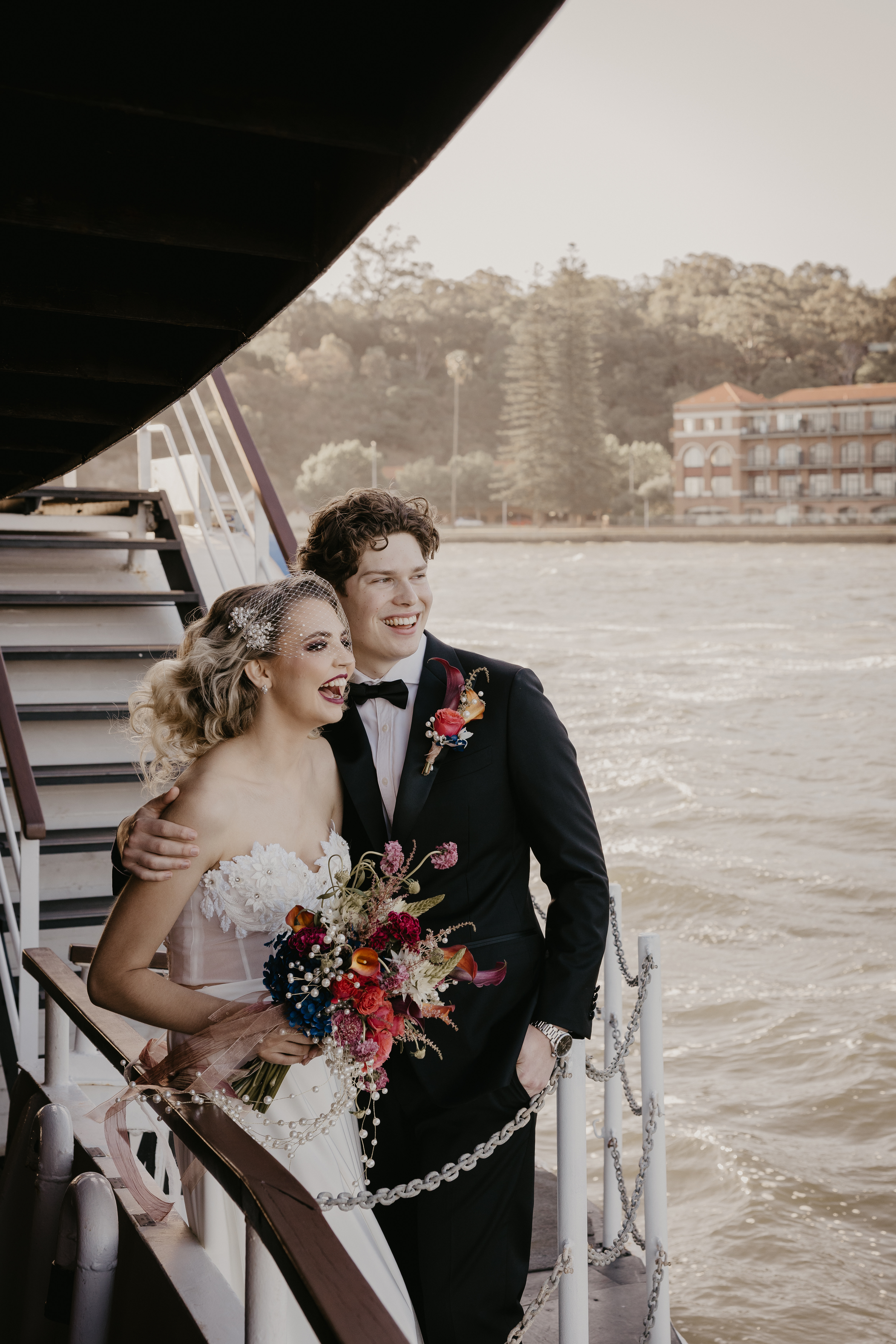 The Decoy Paddle Steamer-2459051