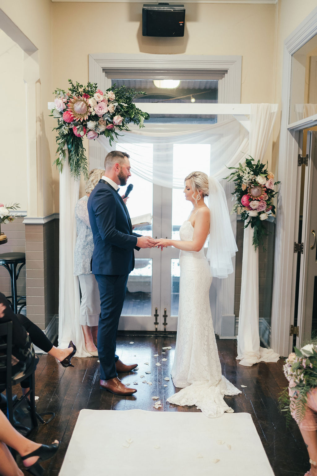 The Left Bank-2494375