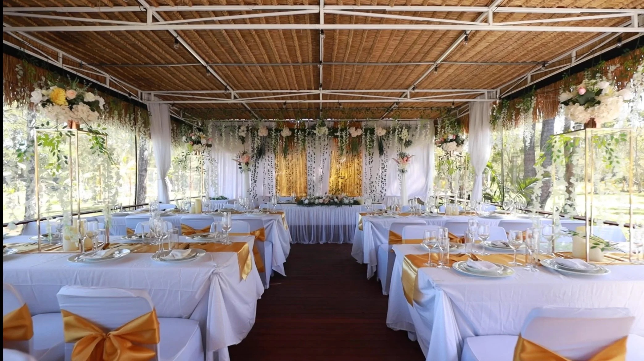 The Rose Garden Shangri-La-2475700