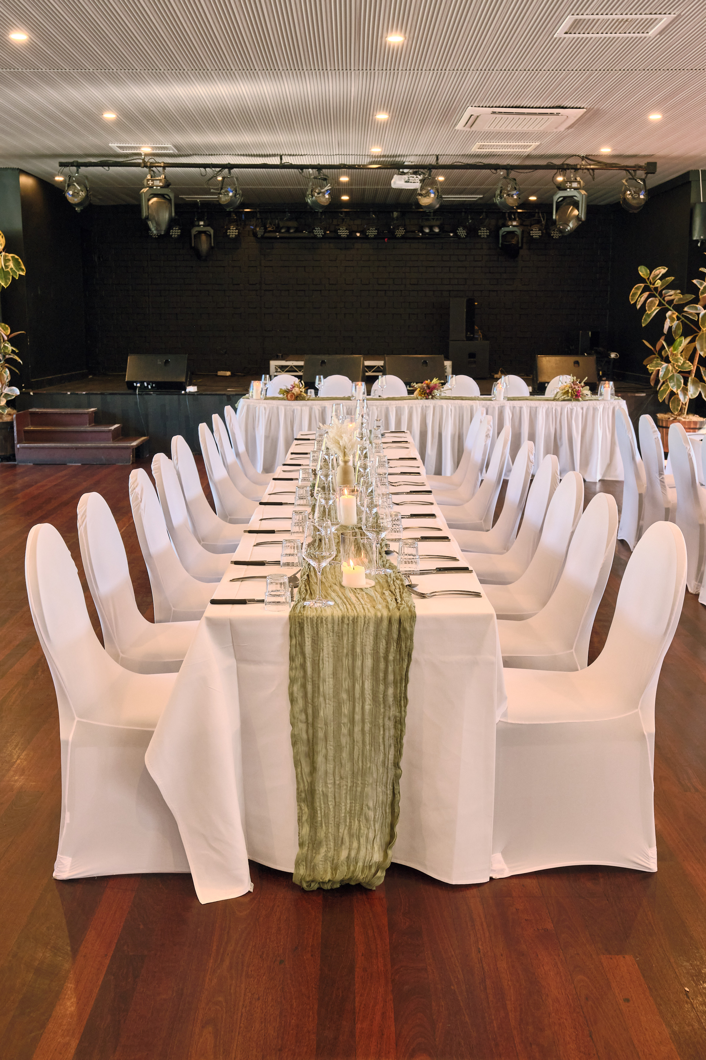 The Stirling Arms Hotel-2460523