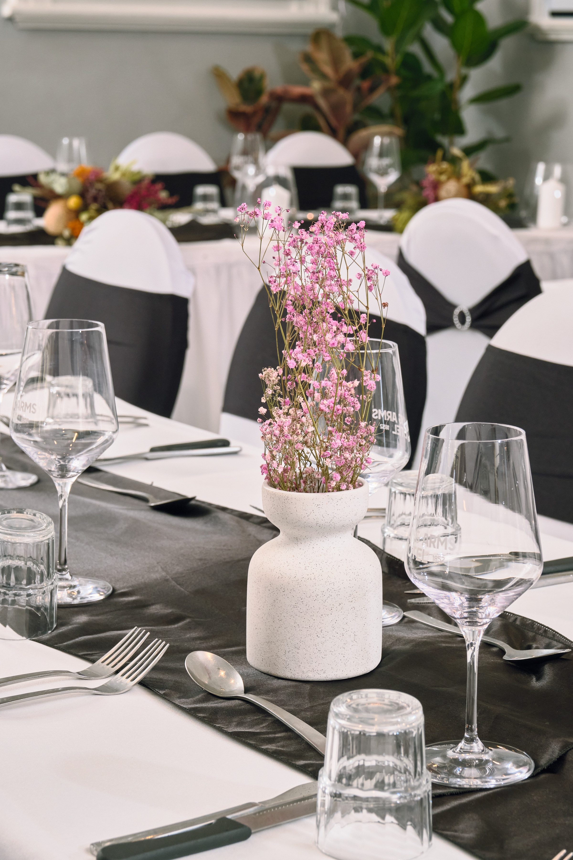 The Stirling Arms Hotel-2460522